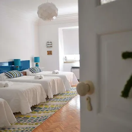 71 Castilho 3* Лиссабон